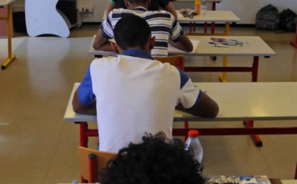 ​Insolite : Des esprits  dans le collège