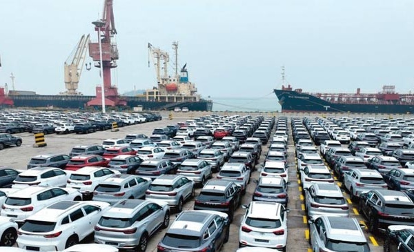 L'automobile maintient sa position de 1er secteur exportateur en 2024