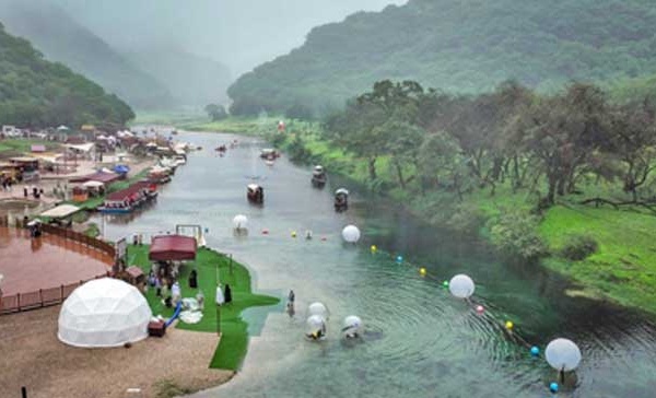 Par la poésie et le chant, des Omanais s'efforcent de préserver une langue ancestrale