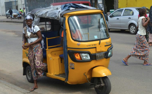 Les tuk-tuks asiatiques déferlent sur l’Afrique
