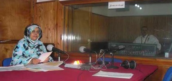 Leila Maelainaine : La douce voix de la Radio régionale de Lâayoune
