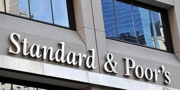 Standard &amp; Poor's revoit à la hausse la note souveraine du Maroc