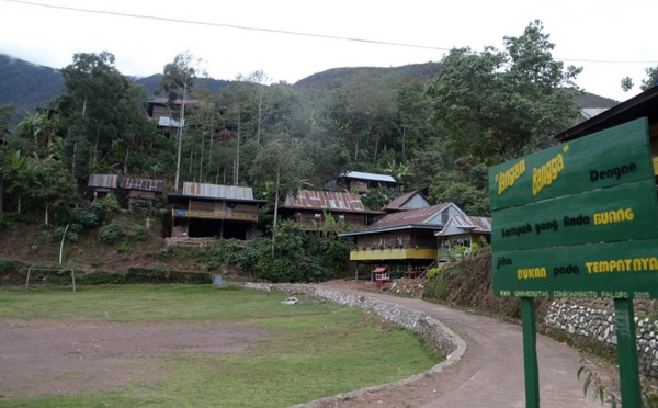 Un petit village d'Indonésie devenu champion de la lutte antitabac