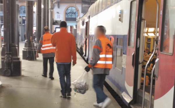Mondes parallèles: écrivain le jour, balayeur du métro la nuit