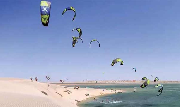 Voile : Série de manifestations sportives “de M'Diq à Dakhla” en commémoration du 50ème anniversaire de la Marche Verte