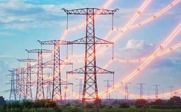 L'ONEE lance un projet stratégique de 1.000 km de lignes à ultra haute tension entre Boujdour et Tensift