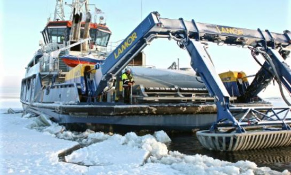 Une marée noire sous la glace, le cauchemar de l’Arctique