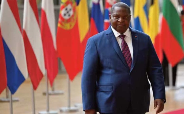 Faustin-Archange Touadéra, Président entre main de fer et main tendue