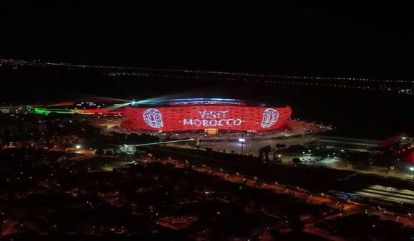 La campagne “Maroc, Terre de lumière” de l’ONMT illumine la façade du Stade Prince Moulay Abdellah à Rabat
