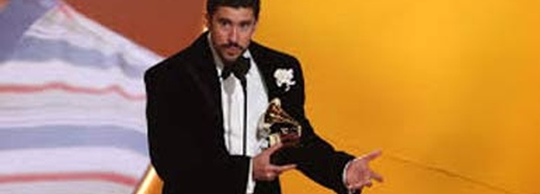 Bad Bunny triomphe aux Grammy Awards