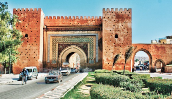 Le 1er colloque national sur les techniques économiques décisionnelles à Meknès