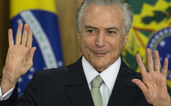 Michel Temer au pouvoir au Brésil avec le difficile défi de redresser le pays