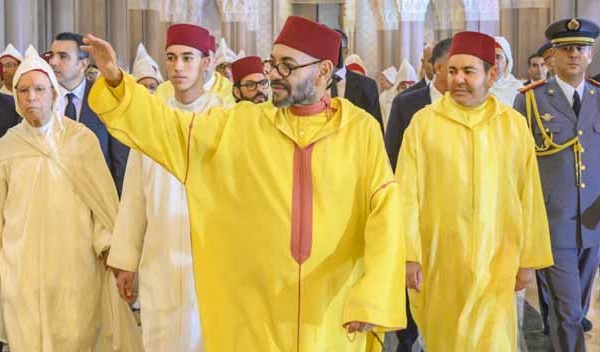 Des milliers de fidèles commémorent Laylat Al-Qadr à la Mosquée Hassan II