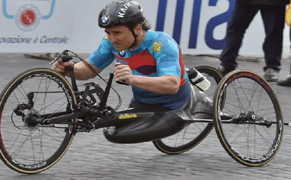 Alex Zanardi, les multiples vies d'un sportif adulé de l'Italie