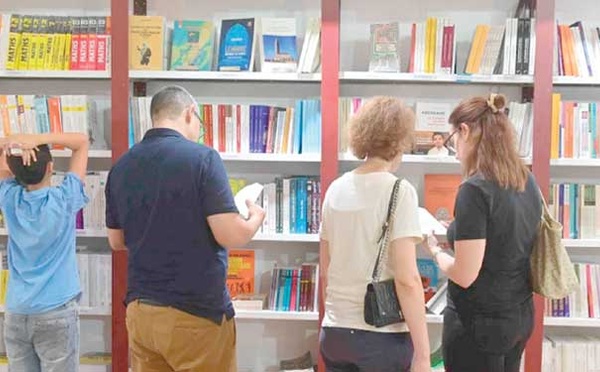 Littérature de fantasy: Une évasion vers l'imaginaire ou une nouvelle lecture du réel par les jeunes ?