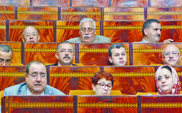 Les Groupes socialistes au Parlement interpellent le gouvernement sur ses engagements non tenus