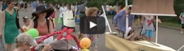 Moscou: Le défilé des poussettes