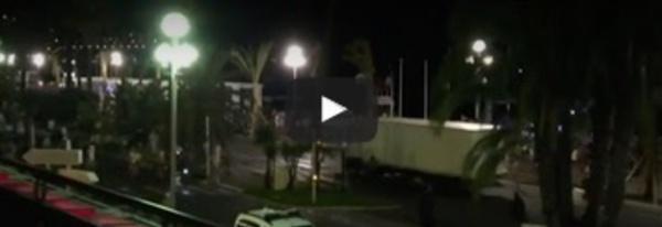 Images amateur - Attentat terroriste à Nice : Au moins 77 morts - Retour sur les faits