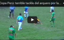 Terrible tacle par derrière d'un gardien sur un arbitre au Pérou