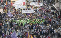 Le néolibéralisme à la marocaine : Croissance sélective, réformes dévoyées, justice absente Le néolibéralisme à la marocaine : Croissance sélective, réformes dévoyées, justice absente