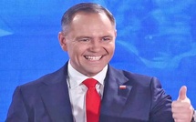 Un historien nationaliste investi président de Pologne