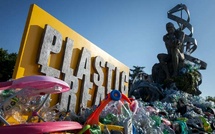 Le plastique a la vie dure