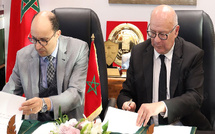 Signature d'une convention d'adhésion de la Chambre des représentants et du Médiateur du Royaume