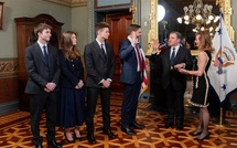 Le nouvel ambassadeur américain au Maroc prête serment devant le vice-Président des Etats-Unis J.D Vance