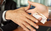 Lancement du centre d'appel "3003" pour le signalement des actes de corruption